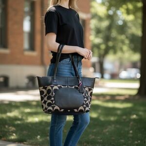 Coach Signature Canvas and leather Tote in Black and Tan EUC